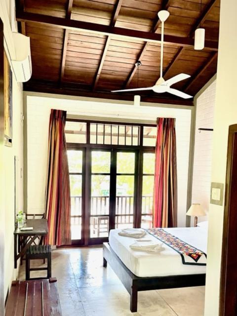 Serein Beach Hotel Tangalle Exterior foto